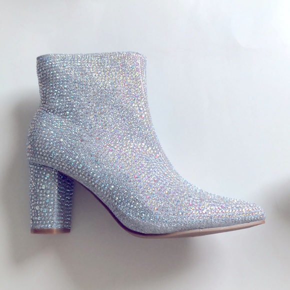 🎊HP🎉New Sparkle Glam Silver Rhinestone Boots - Picture 9 of 9